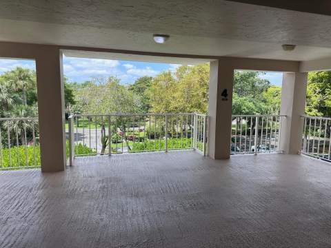 3850 Oaks Clubhouse Drive #403, Pompano Beach FL - photo 15 of 20