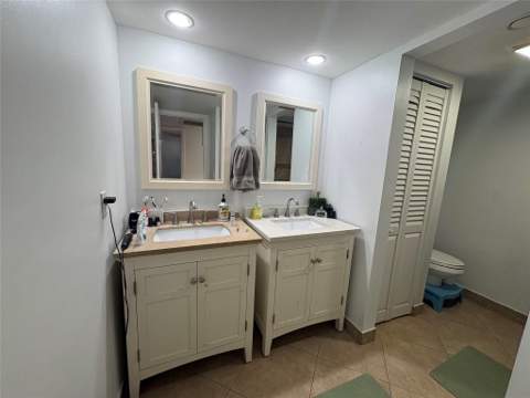 294 Arabian Road #294, Palm Springs FL - photo 13 of 22