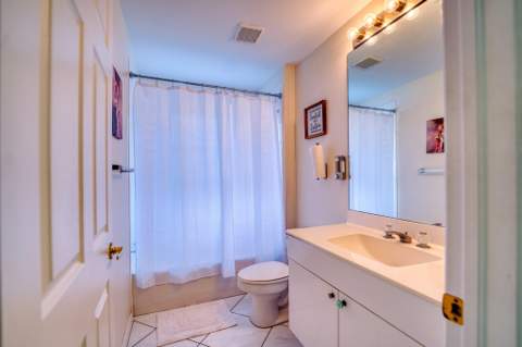 2824 Waters Edge Circle, Greenacres FL - photo 14 of 36