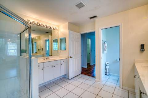 2824 Waters Edge Circle, Greenacres FL - photo 21 of 36
