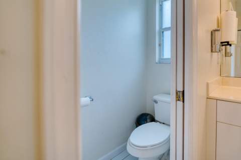 2824 Waters Edge Circle, Greenacres FL - photo 22 of 36