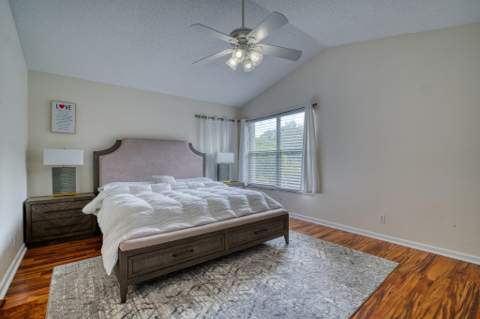 2824 Waters Edge Circle, Greenacres FL - photo 24 of 36