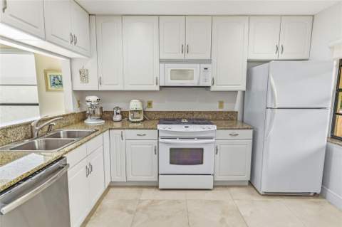 21827 Arriba Real #L, Boca Raton FL - photo 14 of 43