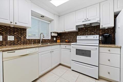 120 NW 51st Street, Deerfield Beach FL - photo 13 of 49