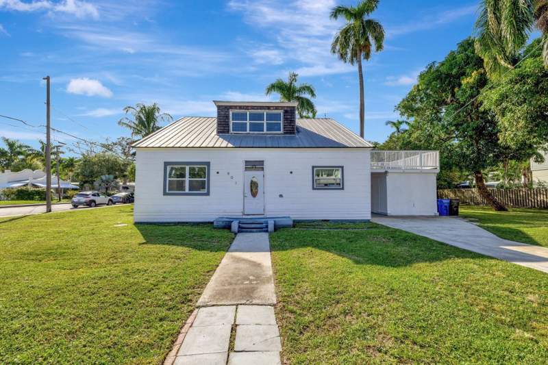 6 bedroom Single Family Residence at 901 W Las Olas Boulevard, Waverly Place 2-19 D, Fort Lauderdale — photo 5