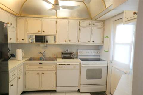 303 N Riverside Drive #Ph-4, Pompano Beach FL - photo 10 of 52