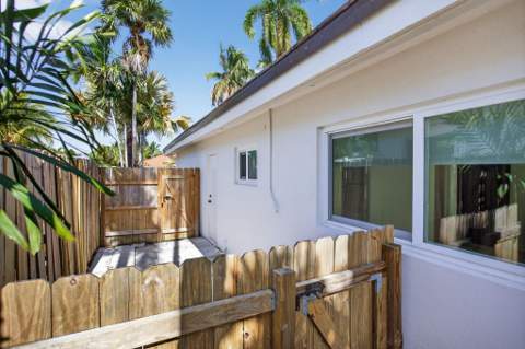 2580 SE 5th Court, Pompano Beach FL - photo 16 of 40
