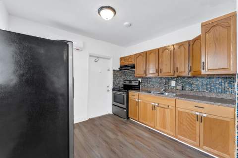 7401 Pines Boulevard #201, Pembroke Pines FL - photo 7 of 29