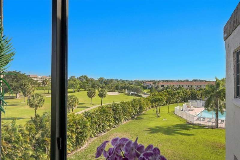 2 bedroom Condominium at 9300 SW 8th Street #422, Isle Of Sandalfoot Condo, Boca Raton — photo 3