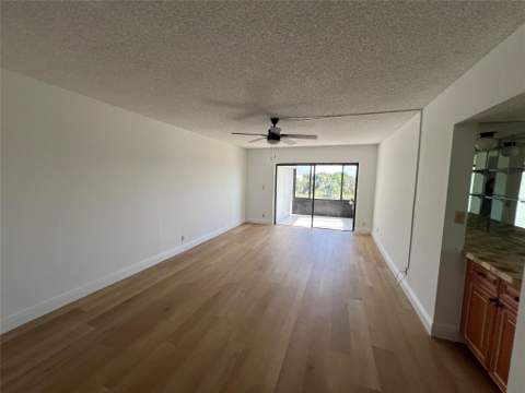 9300 SW 8th Street #422, Boca Raton FL - photo 15 of 38