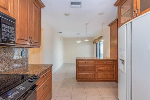 3650 N 36th Avenue #51, Hollywood FL - photo 7 of 33