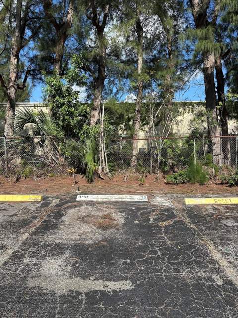 2998 NW 48th Terrace #327, Lauderdale Lakes FL - photo 15 of 28