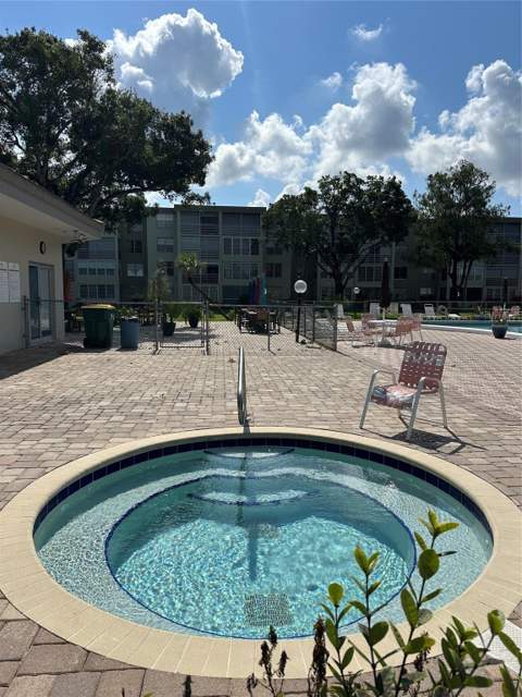 2998 NW 48th Terrace #327, Lauderdale Lakes FL - photo 18 of 28