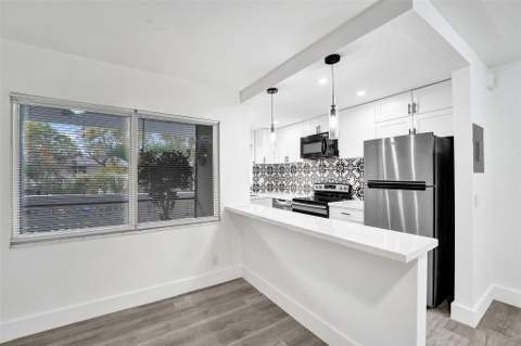 1425 Arthur Street #202A, Hollywood FL - photo 17 of 48