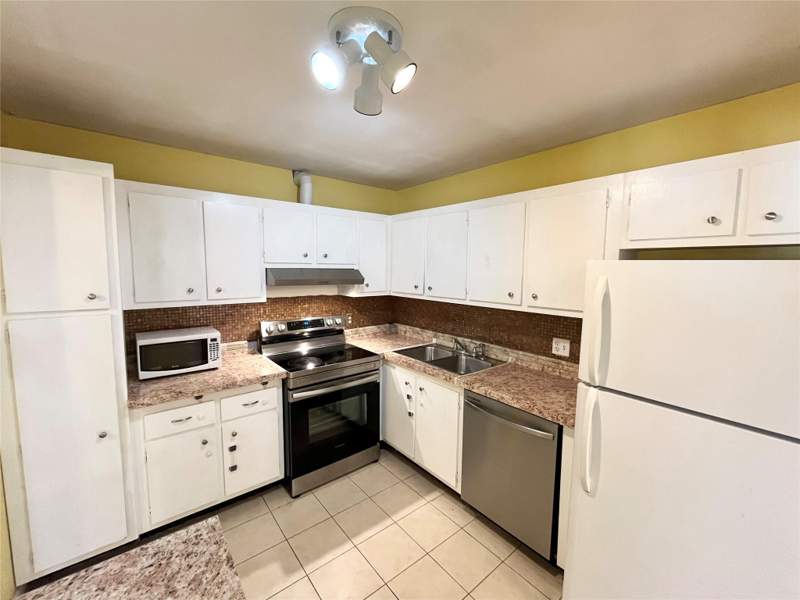 2 bedroom Condominium at 700 SE 2nd Avenue #416, Brookfield Gardens, Deerfield Beach — photo 5