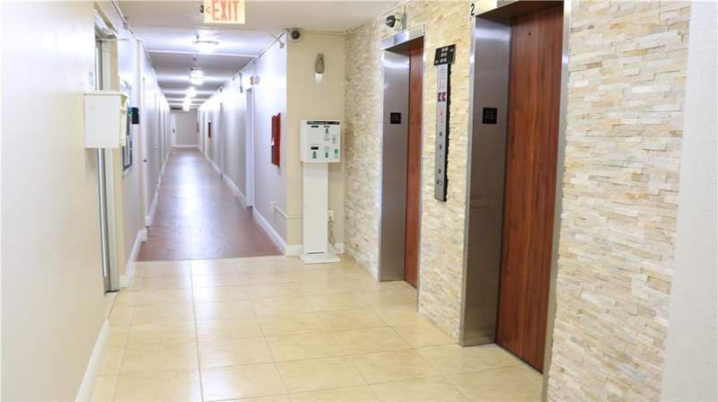 1 bedroom Condominium at 7300 NW 17th Street #202, Omega 4, Plantation — photo 3