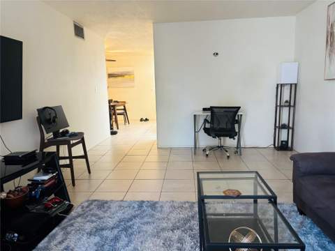 7300 NW 17th Street #202, Plantation FL - photo 9 of 22