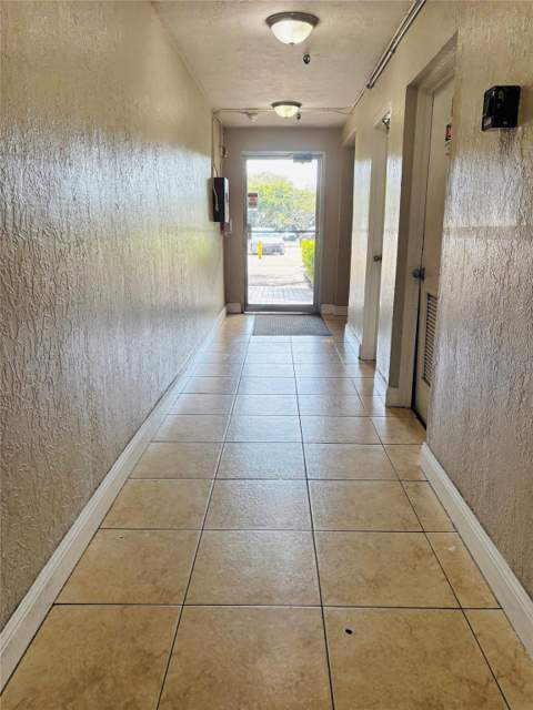 7300 NW 17th Street #202, Plantation FL - photo 19 of 22