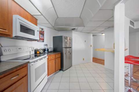 600 Parkview Drive #1111 (Ph11), Hallandale Beach FL - photo 13 of 26