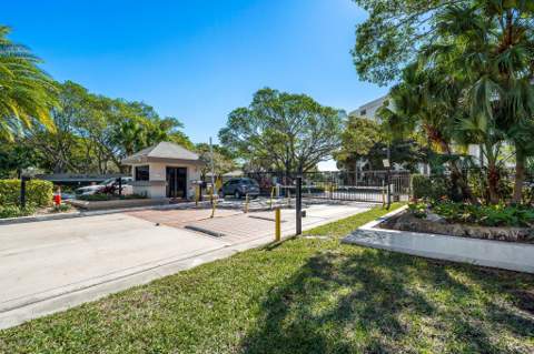 1244 S Military Trail #725, Deerfield Beach FL - photo 15 of 16