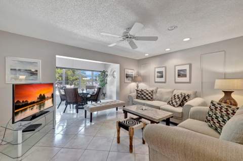4270 NW 40th Street #302, Lauderdale Lakes FL - photo 12 of 59