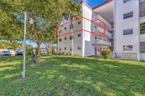 4270 NW 40th Street #302, Lauderdale Lakes FL - photo 17 of 59