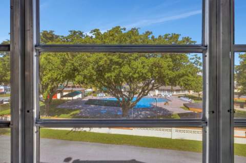 4270 NW 40th Street #302, Lauderdale Lakes FL - photo 18 of 59