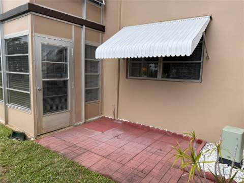 2901 NW 46th Avenue #106, Lauderdale Lakes FL - photo 21 of 35