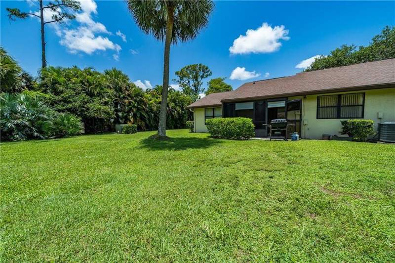 2 bedroom Villa at 64 Macadamia Court, Strathmore Gate I, Royal Palm Beach — photo 5