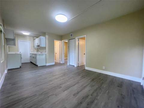 712 NW 17th Avenue, Fort Lauderdale FL - photo 8 of 24