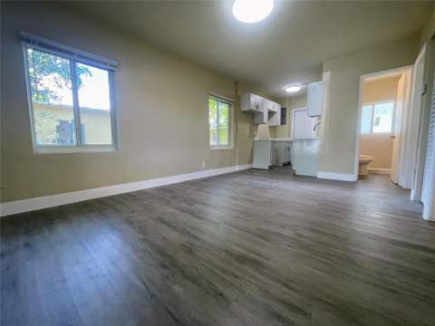 712 NW 17th Avenue, Fort Lauderdale FL - photo 9 of 24