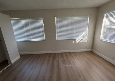 2405 NW 54th Street, Tamarac FL - photo 8 of 11