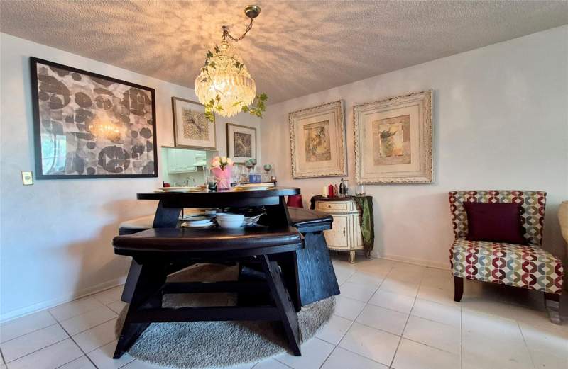 2 bedroom Condominium at 2840 Somerset Drive #208m, Somerset At Lauderdale, Lauderdale Lakes — photo 4