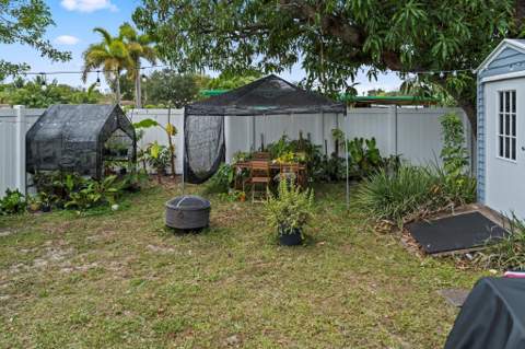 5829 Hayes Street, Hollywood FL - photo 14 of 35