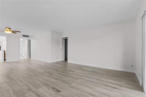 8205 NW 61st Street #B218, Tamarac FL - photo 16 of 32
