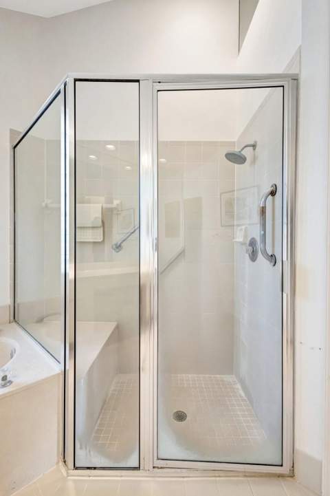 11917 Fountainside Circle, Boynton Beach FL - photo 19 of 59
