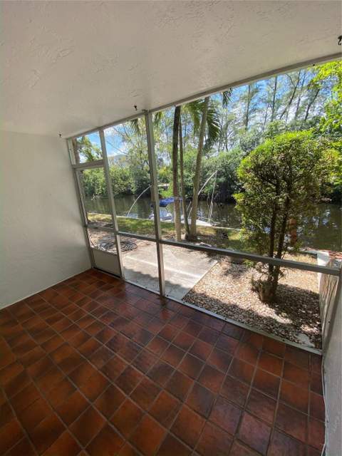 1400 NE 57th Street #104, Fort Lauderdale FL - photo 9 of 12