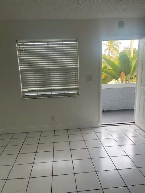 1 bedroom Condominium at 900 NE 26 Street #15, Wilton Place, Wilton Manors — photo 5