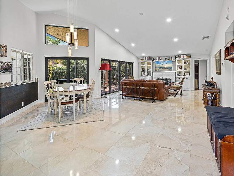 3 bedroom Villa at 23313 Water Circle, Waterside at Boca Trail/ Bramalea, Boca Raton — photo 3