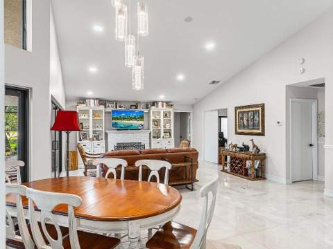 23313 Water Circle, Boca Raton FL - photo 9 of 42