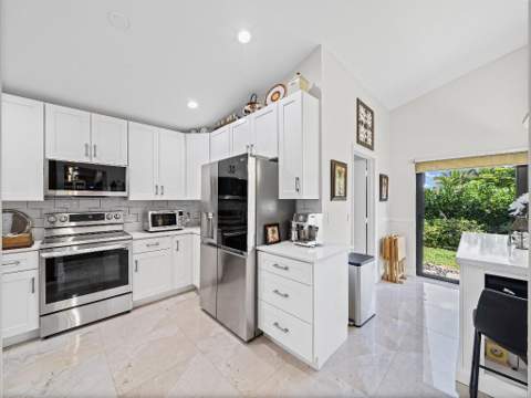 23313 Water Circle, Boca Raton FL - photo 10 of 42
