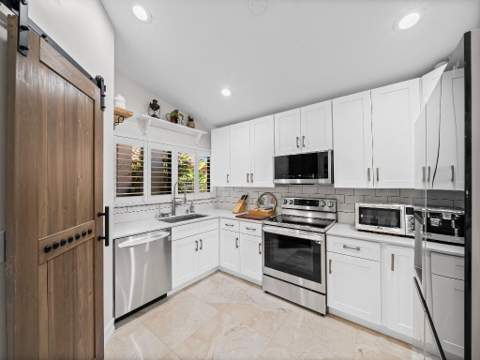 23313 Water Circle, Boca Raton FL - photo 11 of 42