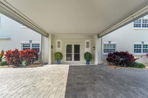 1439 S Ocean Boulevard #105, Lauderdale-By-The-Sea FL - photo 6 of 43