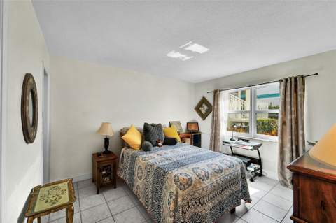 1439 S Ocean Boulevard #105, Lauderdale-By-The-Sea FL - photo 13 of 43
