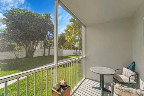 1439 S Ocean Boulevard #105, Lauderdale-By-The-Sea FL - photo 15 of 43