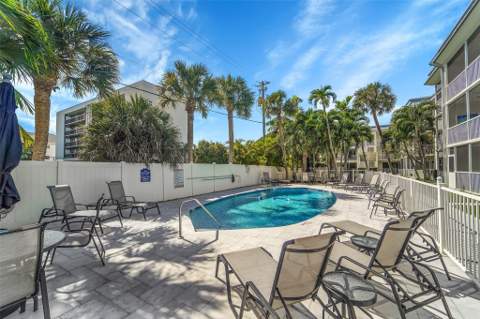 1439 S Ocean Boulevard #105, Lauderdale-By-The-Sea FL - photo 17 of 43