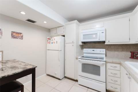 1811 Jefferson Street #304, Hollywood FL - photo 20 of 31