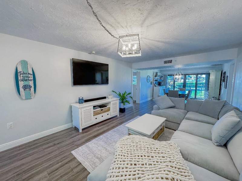 2 bedroom Condominium at 901 Seafarer Circle #101, Condominium 9 Of The Mari, Jupiter — photo 2