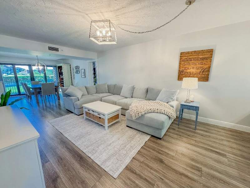 2 bedroom Condominium at 901 Seafarer Circle #101, Condominium 9 Of The Mari, Jupiter — photo 3