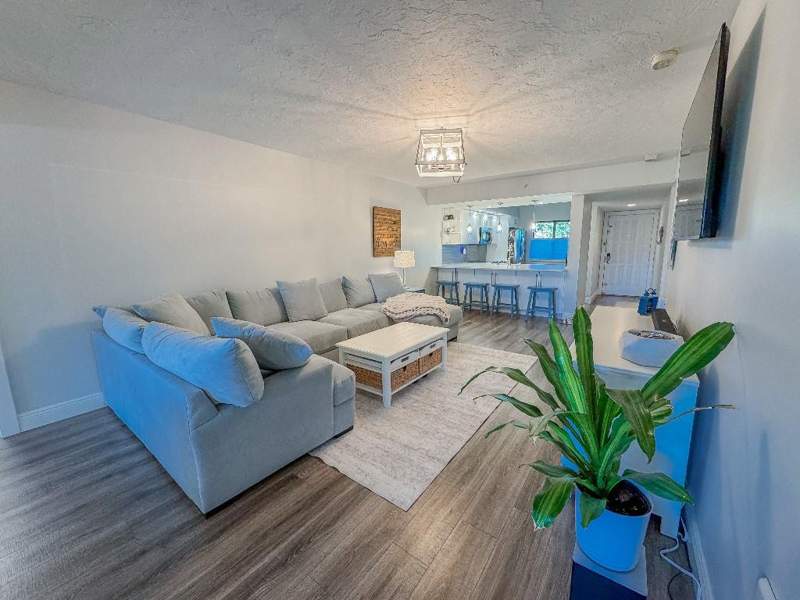 2 bedroom Condominium at 901 Seafarer Circle #101, Condominium 9 Of The Mari, Jupiter — photo 4